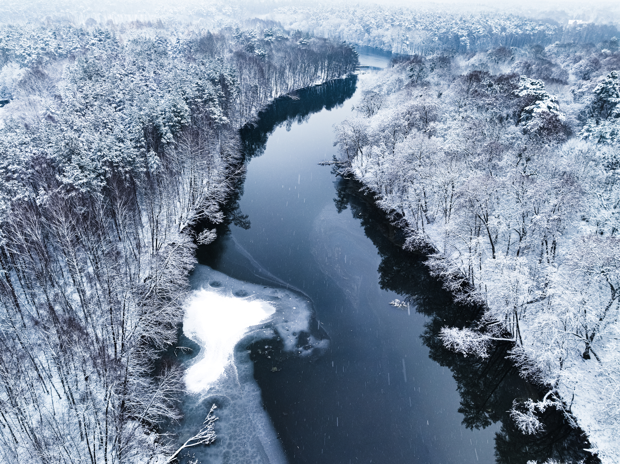 Kopanje v mrzli reki