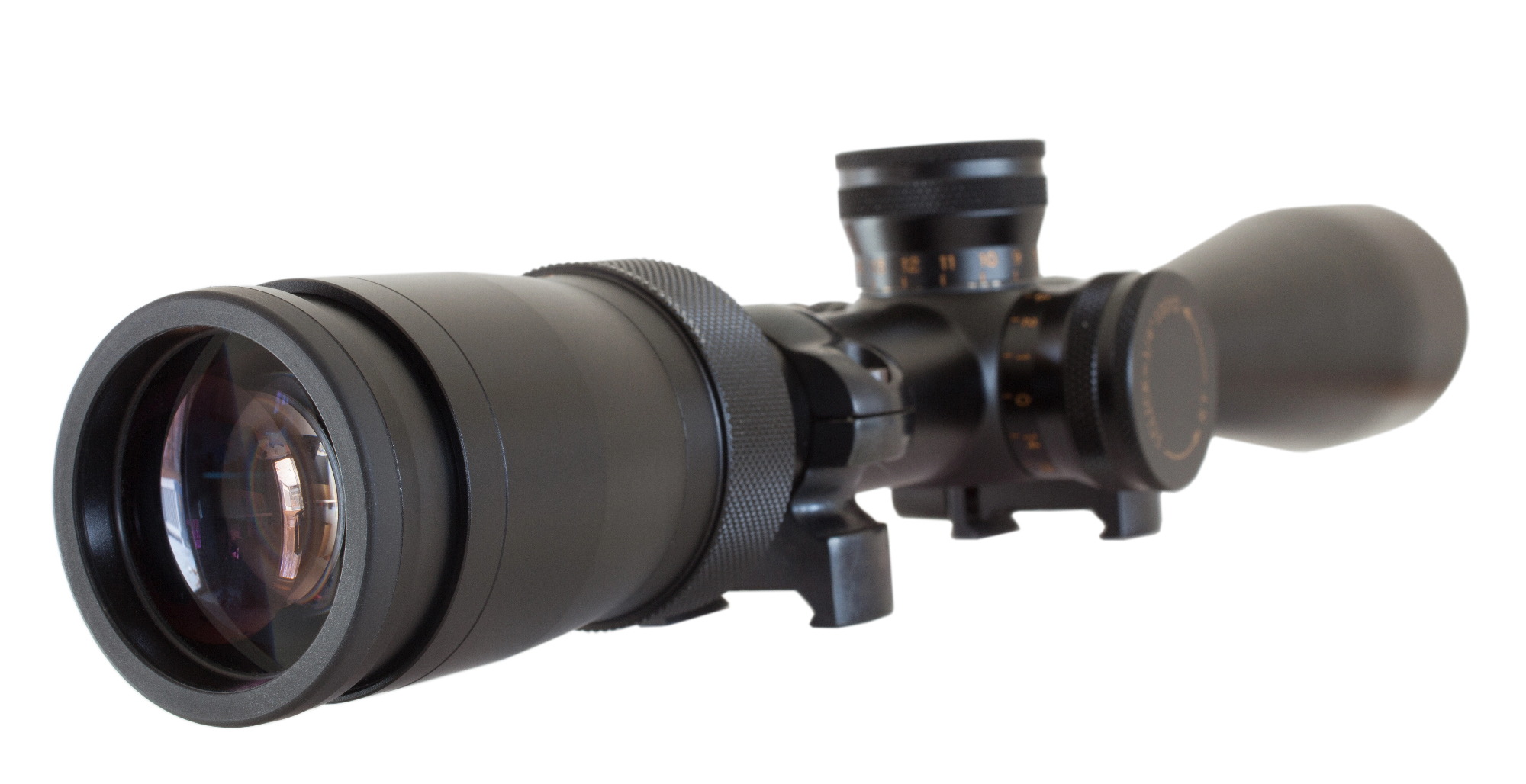 Nočni strelni daljnogledi zelo olajšajo delo lovcem